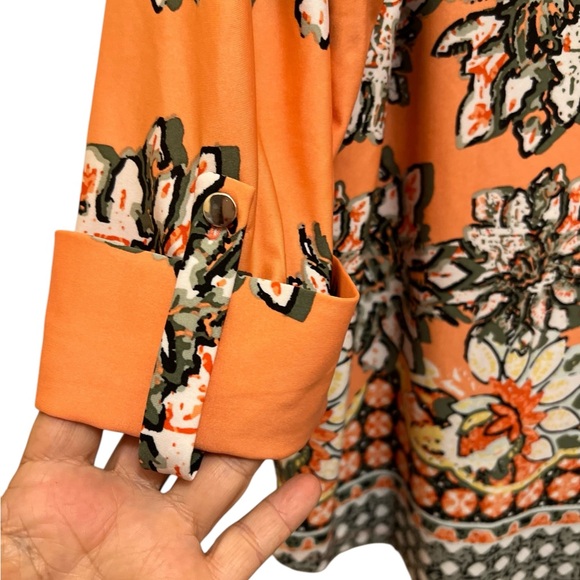 Ava & Grace Women’s XL Mandarin Collar, 4 Button Down, Convertible Sleeve Top - Picture 3 of 5